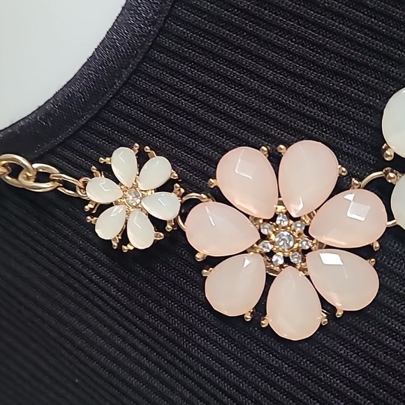 Statement Floral Embellished Rhinestone Necklace - Picture 4 of 10